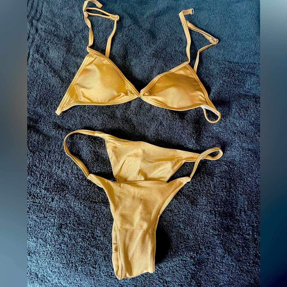 Gold bikini